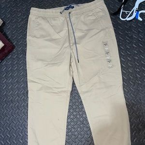 Brand new Aeropostale men’s joggers (M)